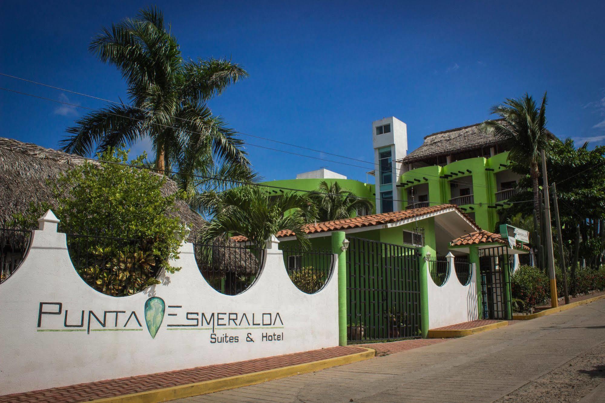 Hotel & Suites Punta Esmeralda プエルト・エスコンディード エクステリア 写真